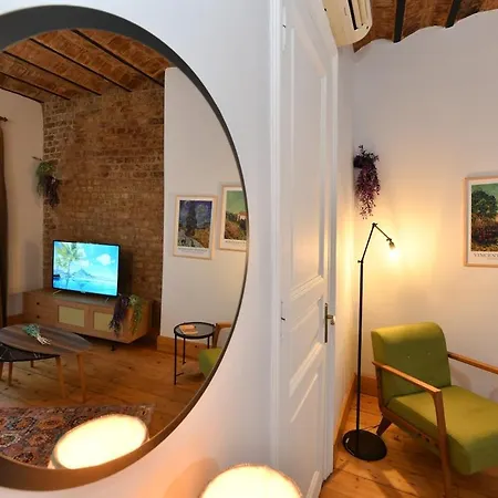 Apartment Charming Flat Retro Design Ac Galata