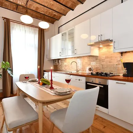 Charming Flat Retro Design Ac Galata شقة اسطنبول